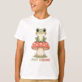 Just Vibing Frog Mushroom T-Shirt Tシャツ (正面)