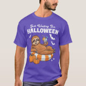 Just Waiting For Halloween Cute Lazy Sloth Hallowe Tシャツ (正面)