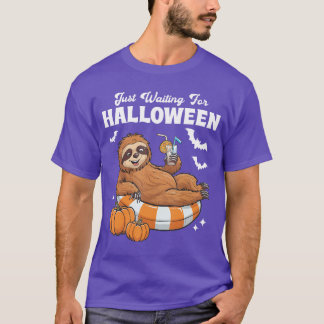 Just Waiting For Halloween Cute Lazy Sloth Hallowe Tシャツ