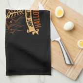 Just Waiting for Halloween Skeleton キッチンタオル (四つ折り)