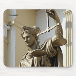 Justice Statue、Virginia City、ネバダ女性 マウスパッド
