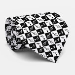 JW cravate notes de musique damier noir et blanc ネクタイ<br><div class="desc">Cadeaux pour nos frères JW ! 
A offrir,  ou à s'offrir !
Vous aimez la musique ; montrez-le avec cette cravate remplies de notes de musique en damier noir et blanc.</div>
