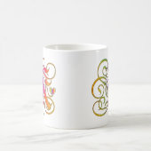 Kのモノグラム"ゴシック様式虹"はコップおよびジョッキを襲います コーヒーマグカップ (中央)