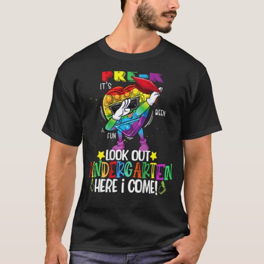 Kの卒業式のキンダーまで長いDabbing Fidget玩具 Tシャツ (正面)