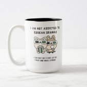Kドラマの事実 – 私はkdramaに中毒ではない ツートーンマグカップ (左)