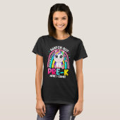 K前を見て私は可愛い来ユニコーン子供を戻す Tシャツ (正面フル)