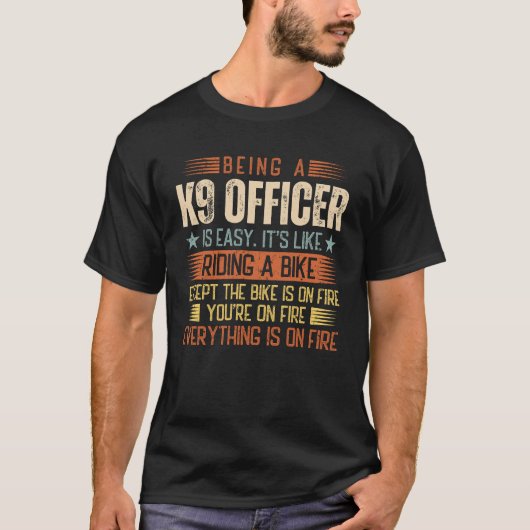 K9の将校は簡単 Tシャツ (正面)