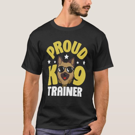 K9トレーナ誇りを持ったーのドッグハンドリング Tシャツ (正面)