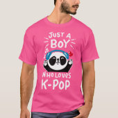 K – パンダKpopシャツクートを愛すポップ・アートのる少年に過ぎない Tシャツ (正面)