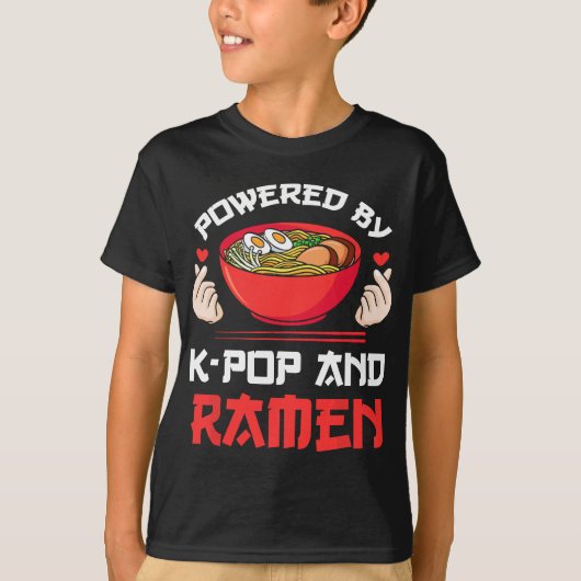 K&ラーメンポップ・アートのKpop Merchグッズ搭載 Tシャツ (正面)