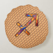 K YoncichによるSagittatius〔占星術の〕十二宮図シンボル要素 ラウンドクッション (裏面)