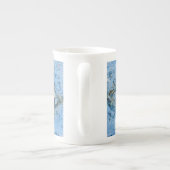 Kaffeetasse mit eigens gestaltetem Muschel Motiv ボーンチャイナマグカップ (裏面)
