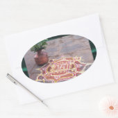 Kalasのつぼのかぎ十字のrangoliのインドの結婚式の記号 楕円形シール (封筒)