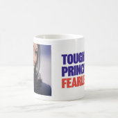 Kamalaハリス2020の堅い理にかなった大胆不敵 コーヒーマグカップ (中央)