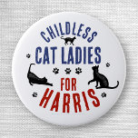 Kamala Harris社長2024 Chilless Cat Ladeys 缶バッジ<br><div class="desc">Harrisの子どものいない猫レディース | 2024年カマラハリス政治ボタンデザイン3匹の猫のシルエットと前絵 | Kamala Harris for President | 民主党の政治選挙ギア | 2024年の州選挙のキャンペ統一されたーン商品</div>