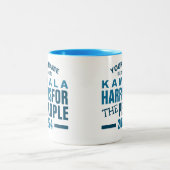 Kamala Harris 2024 For The People Vote Campaign ツートーンマグカップ (中央)