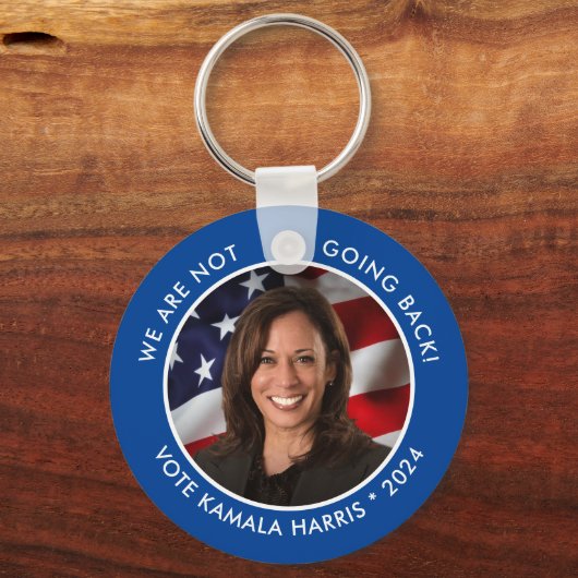 Kamala Harris 2024 Not Going Back Photo キーホルダー (正面)