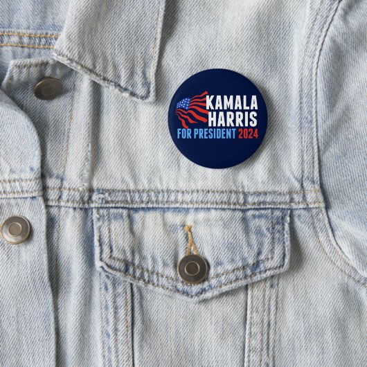 Kamala Harris for President 2024 Dark Blue 缶バッジ (インサイチュ)