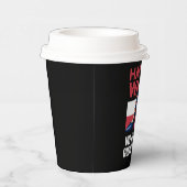 Kamala Harris Heel Stepping On Red MAGA Hat 紙コップ (右)