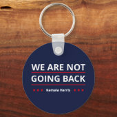 Kamala Harris - IIに戻らない キーホルダー (裏面)