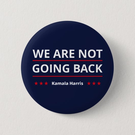 Kamala Harris - IIに戻らない 缶バッジ (正面)