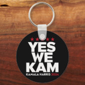 Kamala HarrisYesWe Kam for US President 2024 キーホルダー (正面)
