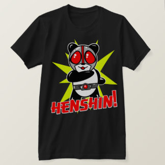 KAMENのラーメンのパンダHENSHINのティー Tシャツ