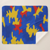 Kansas Blue Red Yellow Vibrant Camo Pattern シェルパブランケット (正面(横))