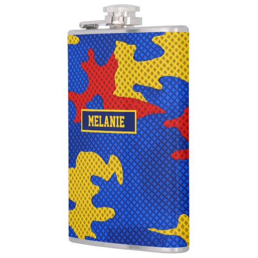 Kansas Blue Red Yellow Vibrant Camo Pattern フラスク (左)