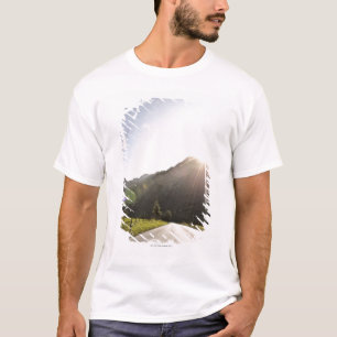 kaprun、ザルツブルクのsalzburgerの土地、salzkammergut、2 tシャツ