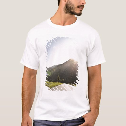 kaprun、ザルツブルクのsalzburgerの土地、salzkammergut、2 tシャツ (正面)