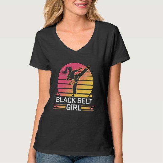 Karate Black Belt Girl Martial Arts Sunset Trainin Tシャツ (正面)