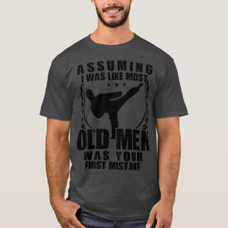 Karate Fighter Old Men Grandfather Gift 1 Tシャツ