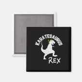 Karate Karatesaurus Rex Dinosaur Funny Martial Art マグネット (正面/裏面)