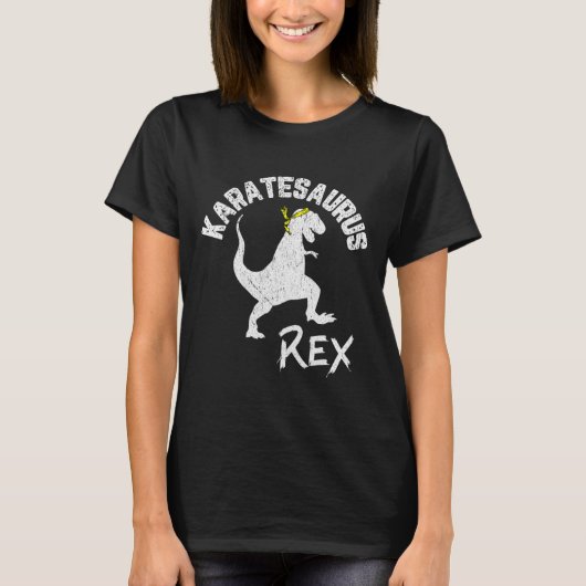 Karate Karatesaurus Rex Dinosaur Funny Martial Art Tシャツ (正面)