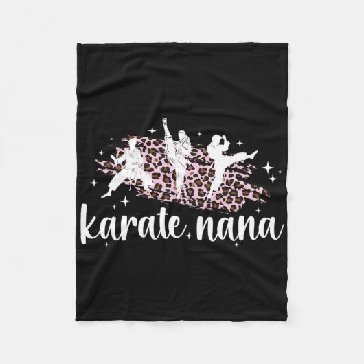 Karate Nana Leopard Karate Nana Grandma  フリースブランケット (正面)