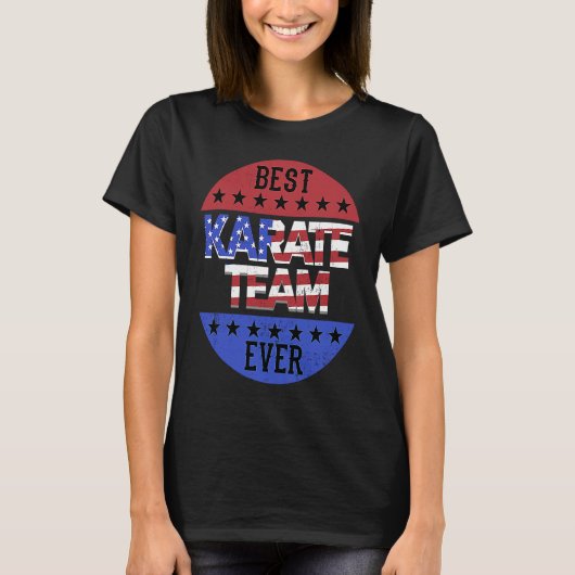 Karate Team Independence Day Patriotic Karateka US Tシャツ (正面)