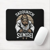 Karate Warrior Legend Sasquatch Sensei Bigfoot Mar マウスパッド (マウス)