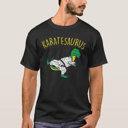 Karatesaurus Trex Karate Funny Dinosaur Martial Ar Tシャツ (正面)