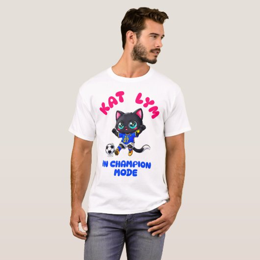 Kat Lym In Champion Mode Tシャツ (正面フル)