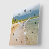 KAUAI BEACH AND MOUNTAINS WITH CLOUDS スクエア壁時計 (傾斜)