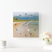 KAUAI BEACH AND MOUNTAINS WITH CLOUDS スクエア壁時計 (ホーム)