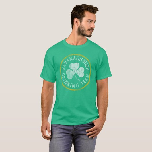 Kavanaghのアイルランドの飲むチーム Tシャツ (正面フル)