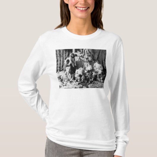 Kaviagamutesの"オオカミダンス"の Tシャツ (正面)