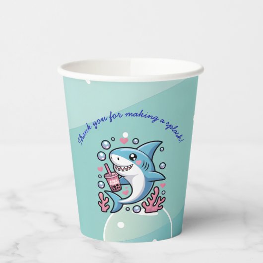 Kawaii Boba Shark and Hearts Under The Sea 紙コップ (左)