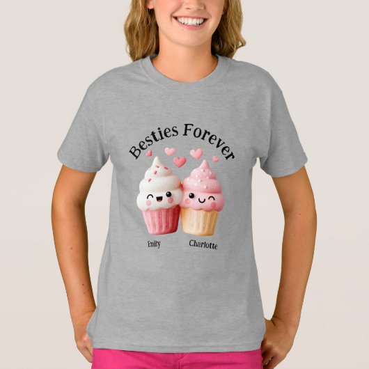 Kawaii Cupcake Besties with Hearts Tシャツ (正面)