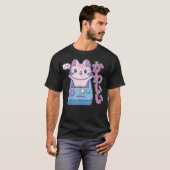 Kawaii Gamer Cat Japanese Kitten Pink Pastel Chibi Tシャツ (正面フル)