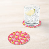 Kawaii pink pattern with strawberry ice cream  ラウンドペーパーコースター (インサイチュ)