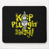 Kawaii Spark Plug Keep Pluggin Away Motivational R マウスパッド (正面)