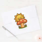 Kawaii Sun on Mushroom – Sticker ラウンドシール (封筒)